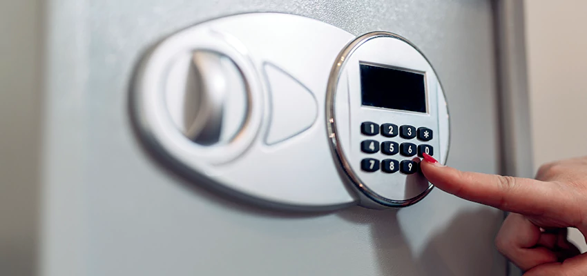 Jewelry Safe Cracking in Lathrop, California